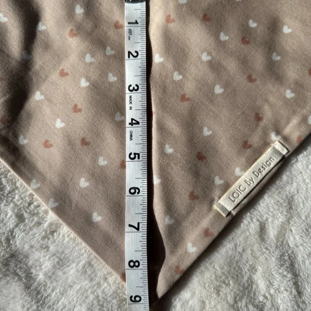 NWT Loic by Design Mini Hearts Print Dog Bandana for Valentine's Day, Tan, M